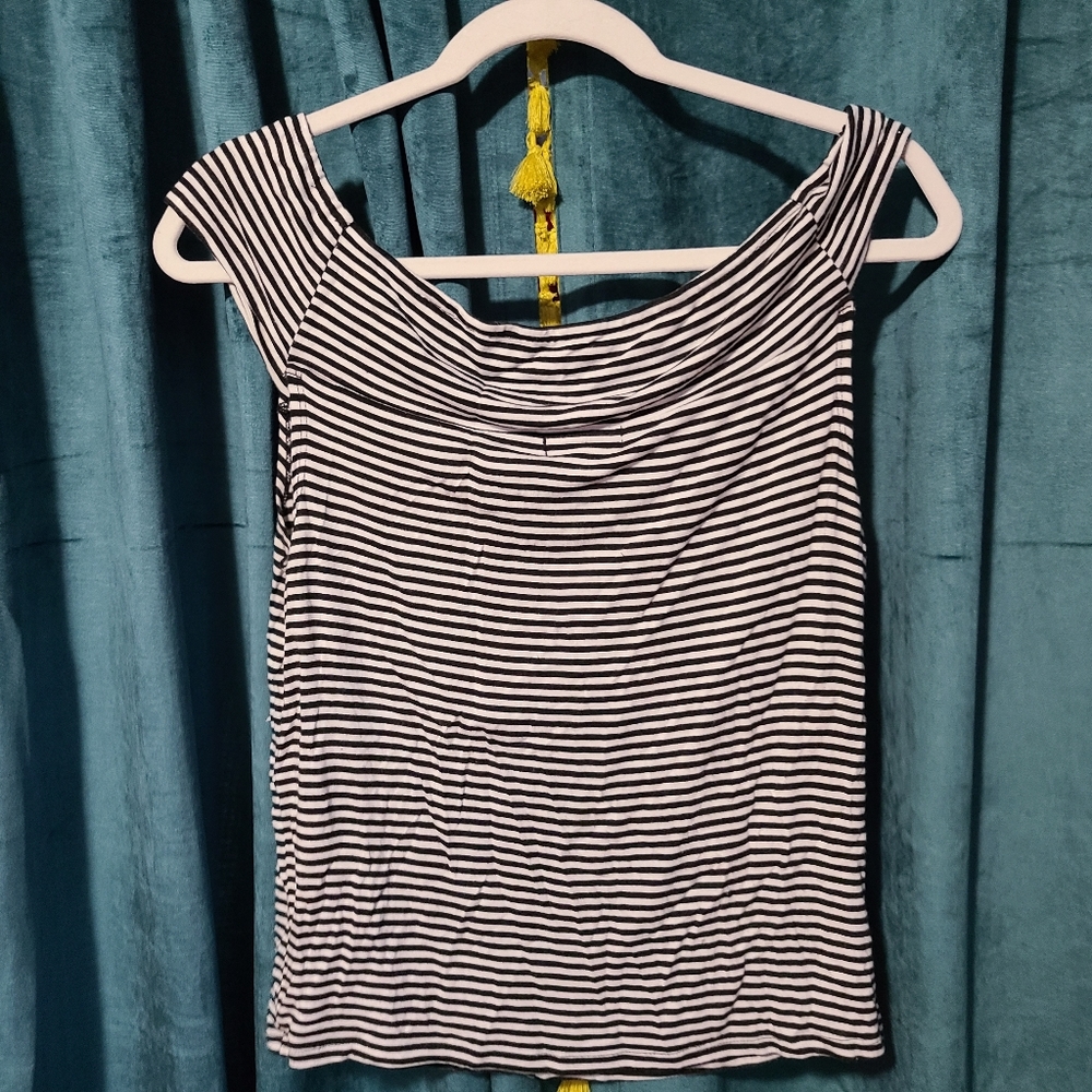 Hot topic off shoulder top